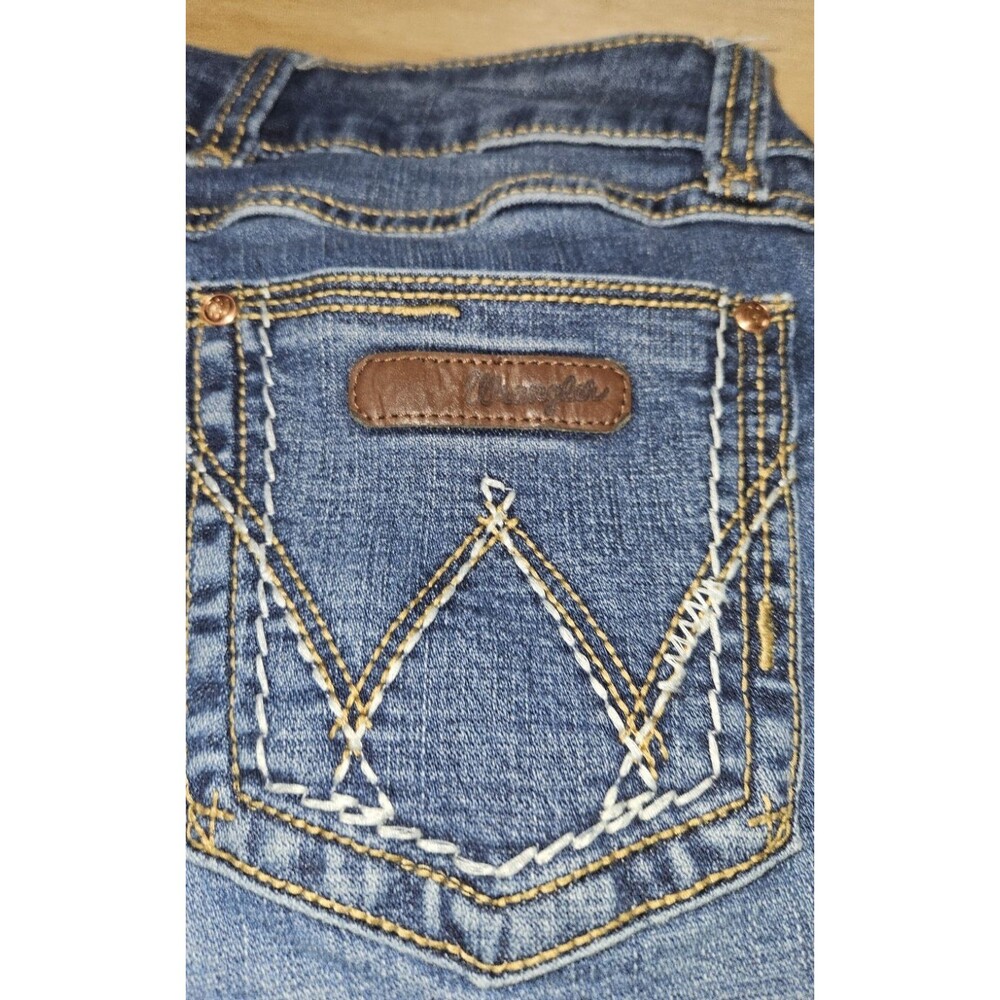 Wrangler Retro Jeans Womens 28x30 Blue  Wash Slim flare Leg Boot Cut distressed - Picture 11 of 12
